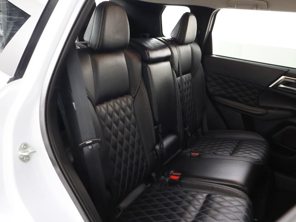 Used 2022 Mitsubishi Outlander SEL AWD/4WD image 35