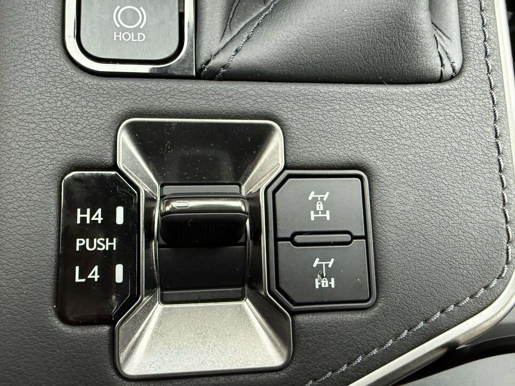 Used 2025 Lexus GX 550 Overtrail+ w/ Mark Levinson an image 21