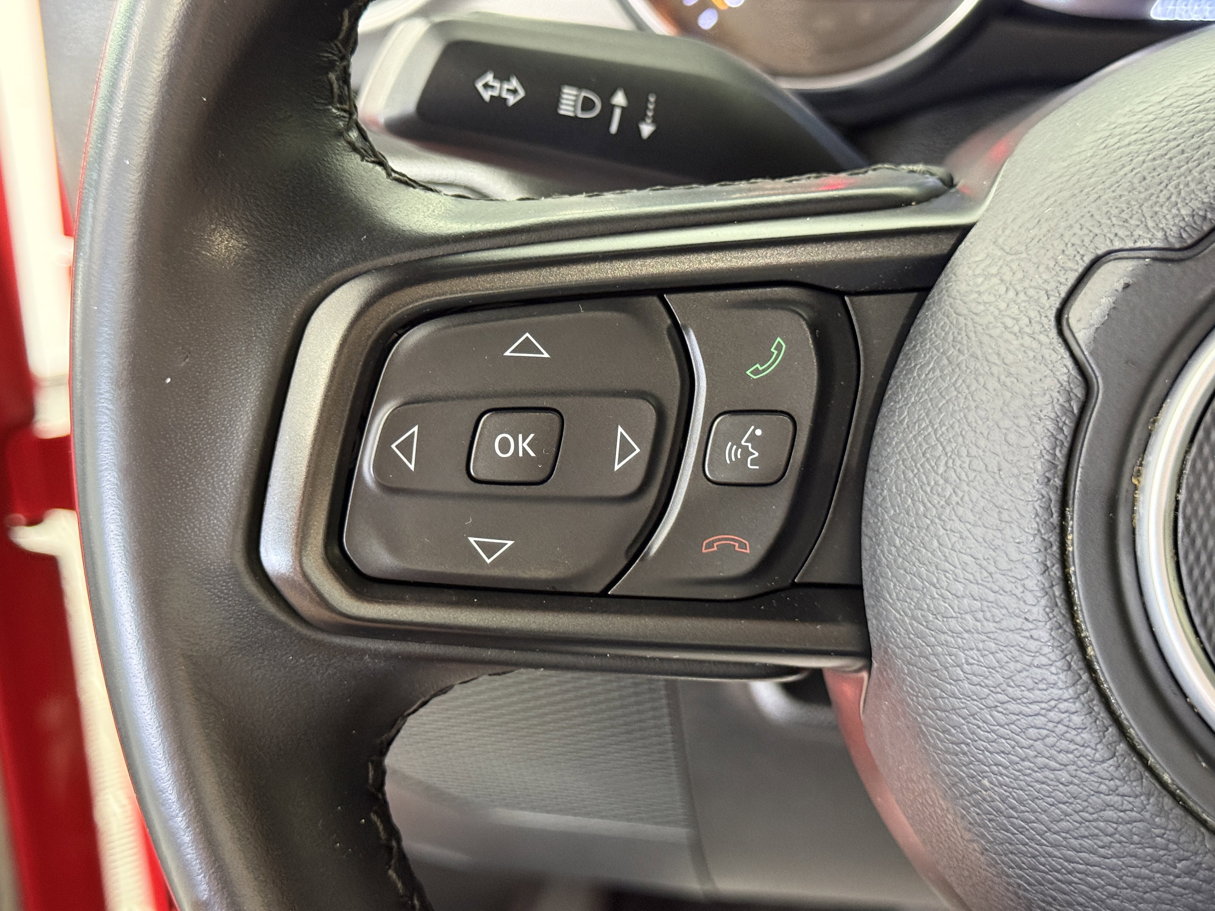 Used 2021 Jeep Gladiator Willys AWD/4WD image 22