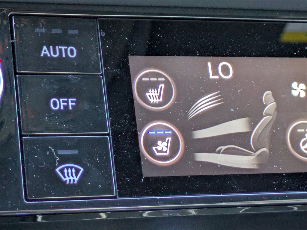 Used 2025 Genesis G70 3.3T Advanced w/ Sport Prestige Package image 22