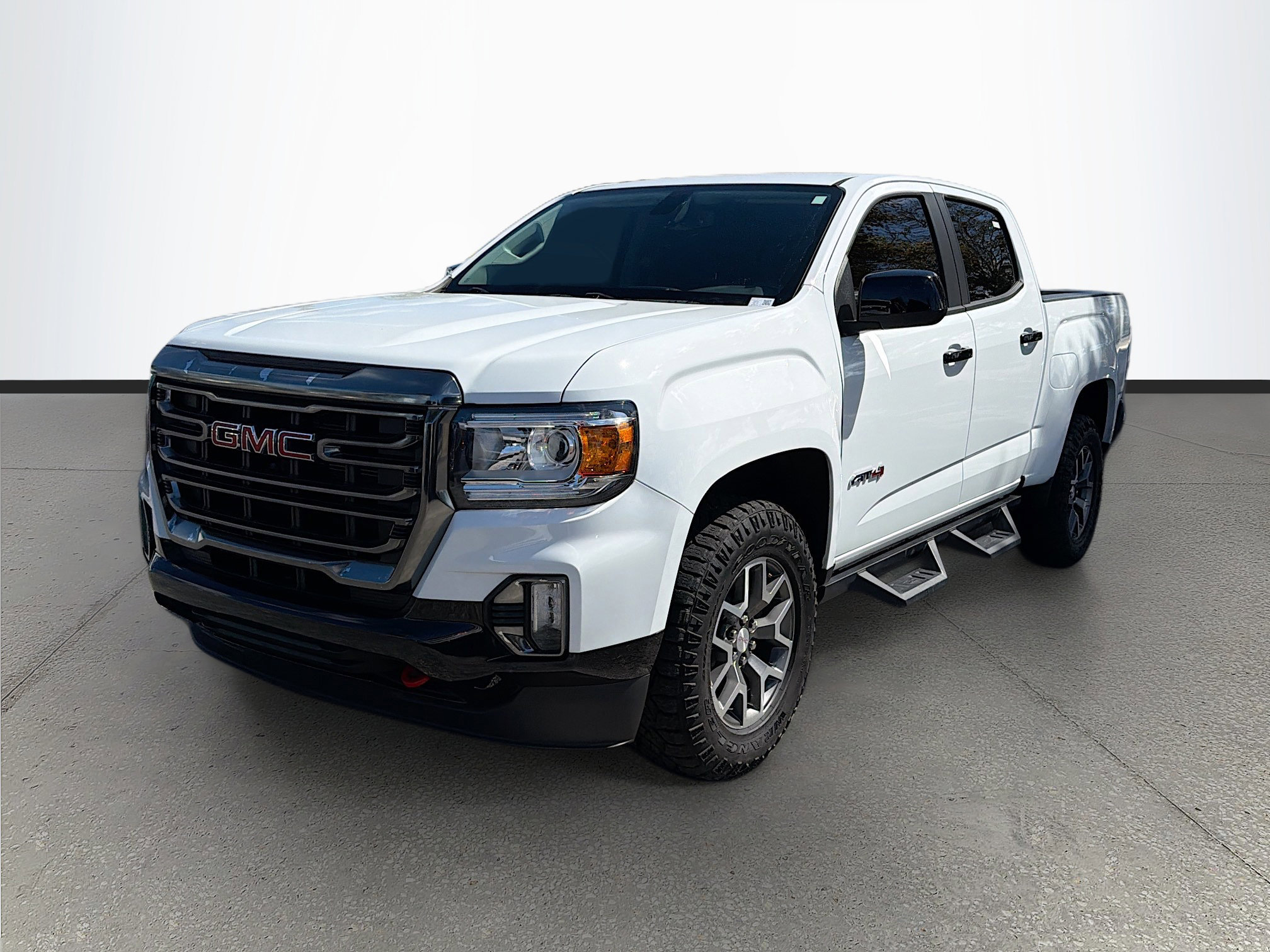 Used 2022 GMC Canyon AT4 w/ Trailering Package image 8