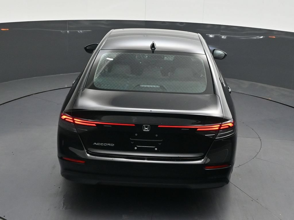Used 2025 Honda Accord SE image 19