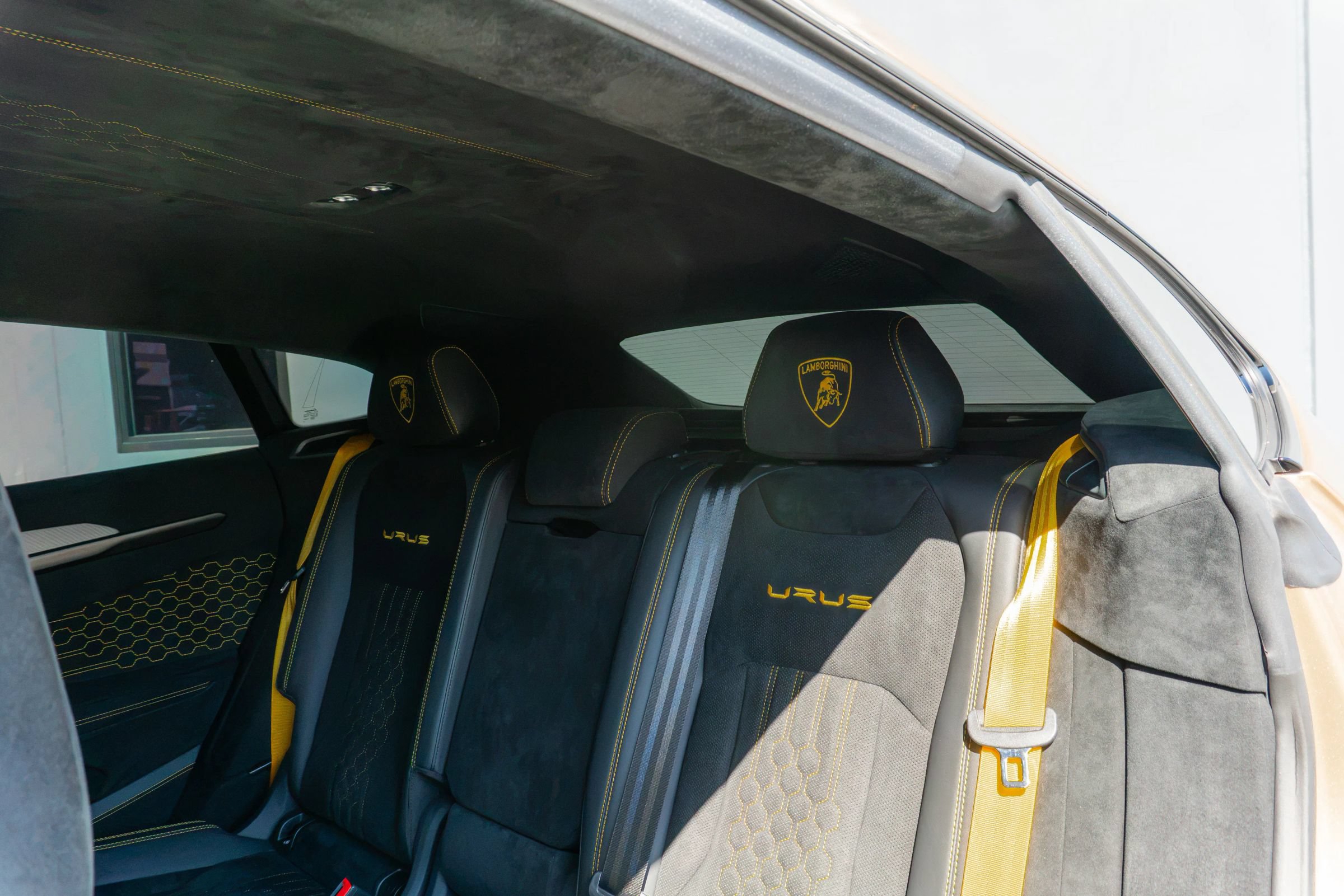Used 2023 Lamborghini Urus Performante AWD/4WD image 12