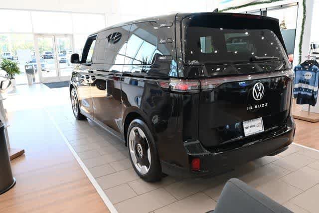 New 2025 Volkswagen ID. Buzz Pro S RWD image 10