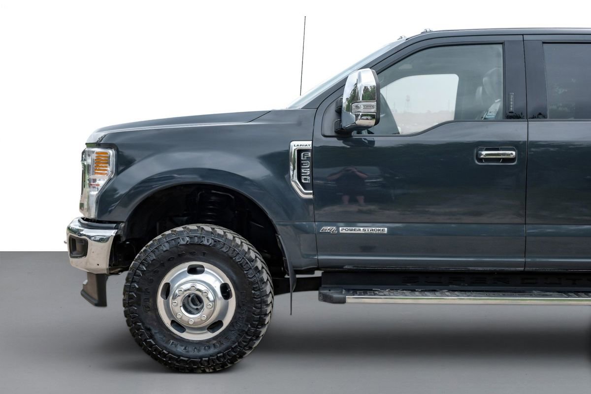 Used 2021 Ford F350 Lariat w/ Lariat Ultimate Package AWD/4WD image 10