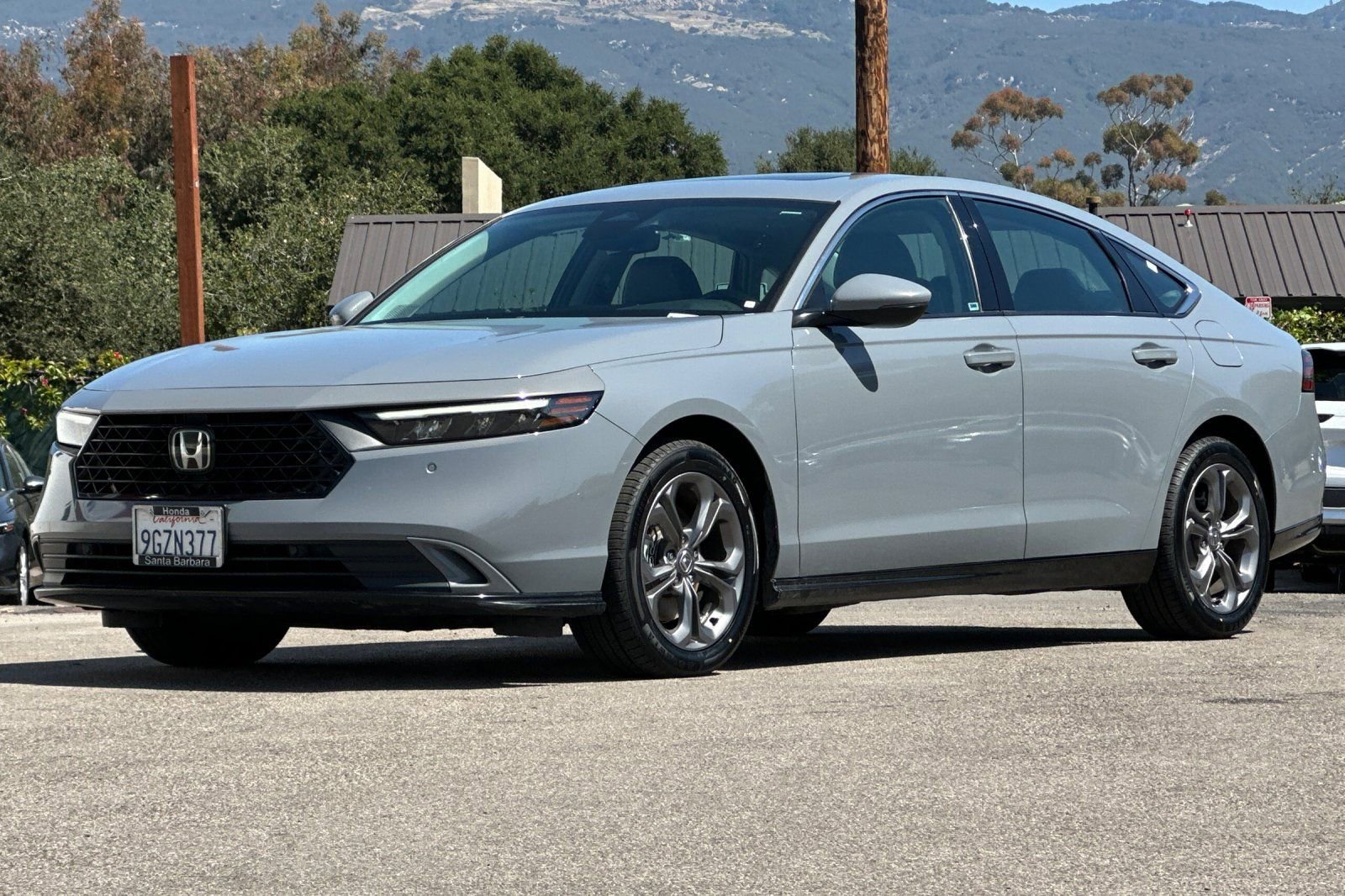 Used 2023 Honda Accord EX-L image 8