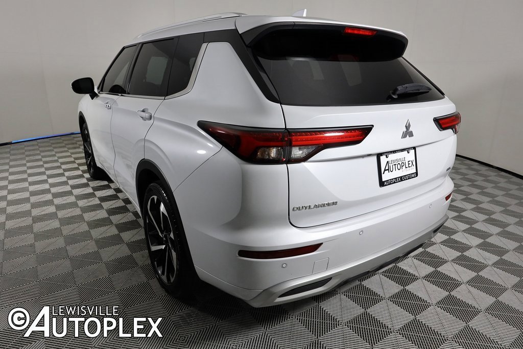 Used 2022 Mitsubishi Outlander SEL image 9