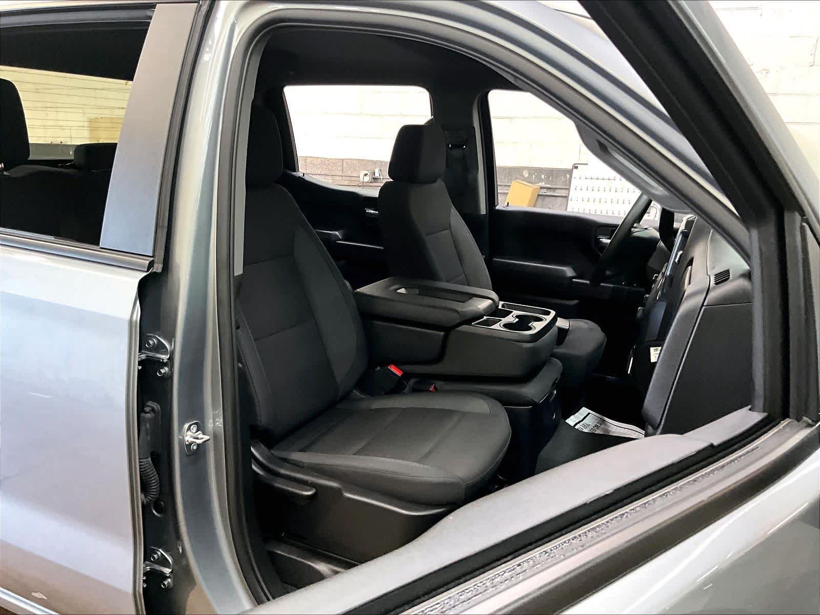Used 2026 Chevrolet Silverado 1500 Custom RWD image 10