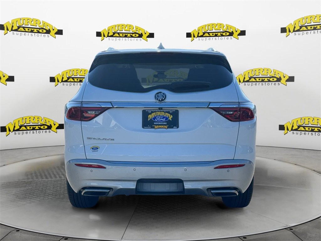 Used 2022 Buick Enclave Essence image 4