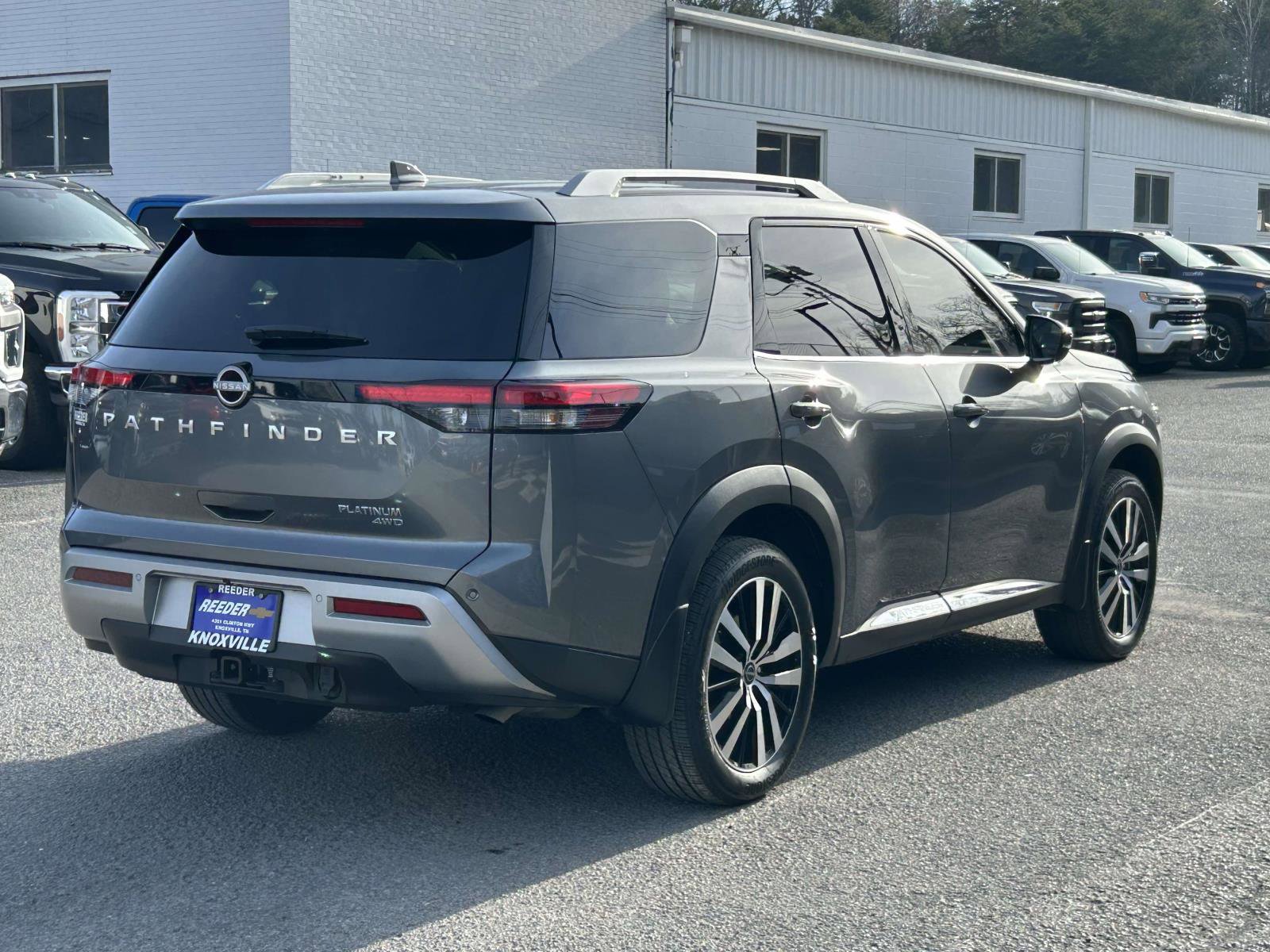 Used 2025 Nissan Pathfinder Platinum w/ Cargo Package image 3