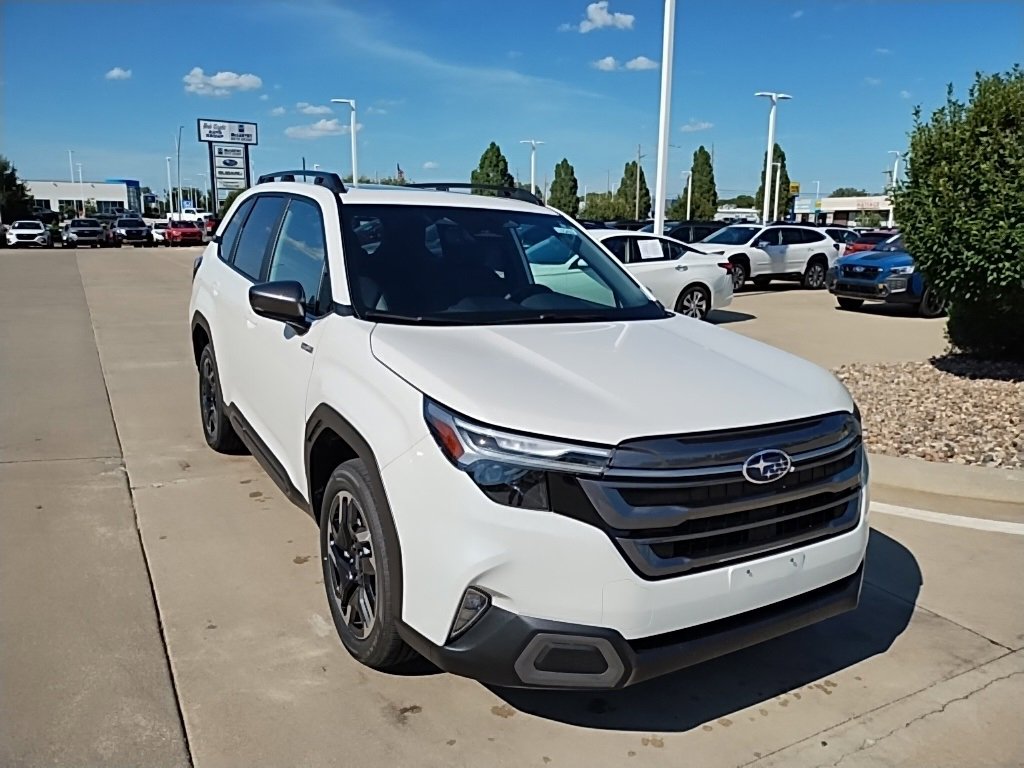 New 2025 Subaru Forester Limited w/ Popular Package image 5