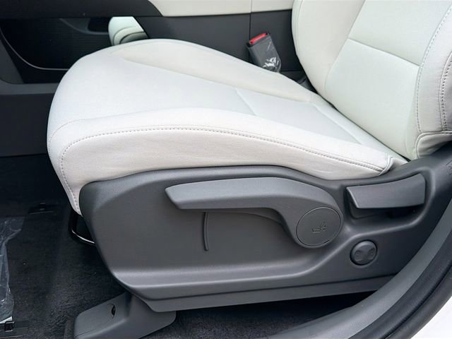 New 2026 Hyundai Santa Fe SE image 19