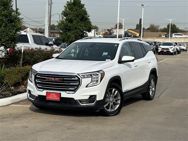 Used 2024 GMC Terrain SLT image 2