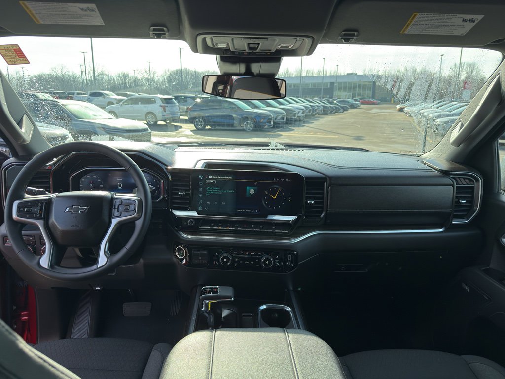 Used 2025 Chevrolet Silverado 1500 RST image 30