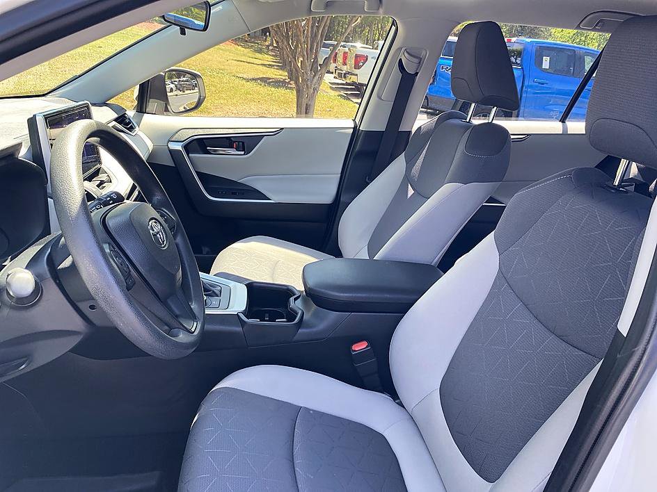 Certified 2024 Toyota RAV4 XLE AWD/4WD image 11