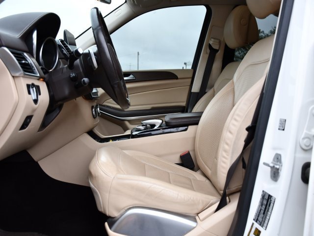 Used 2017 Mercedes-Benz GLS 550 4MATIC image 12