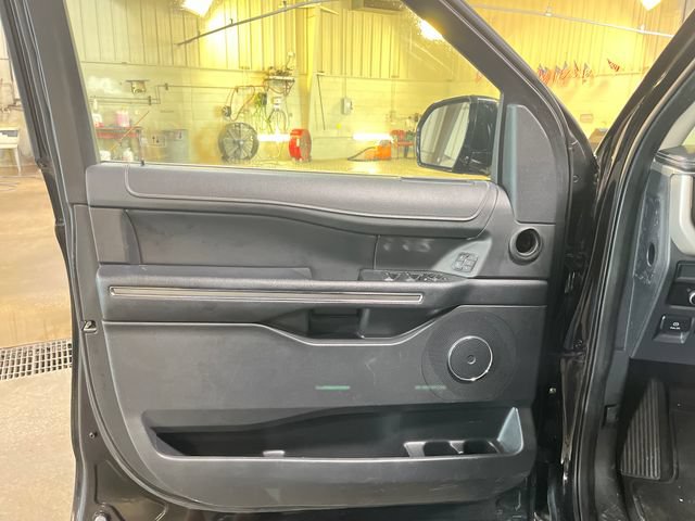 Used 2024 Ford Expedition Max XLT AWD/4WD image 10