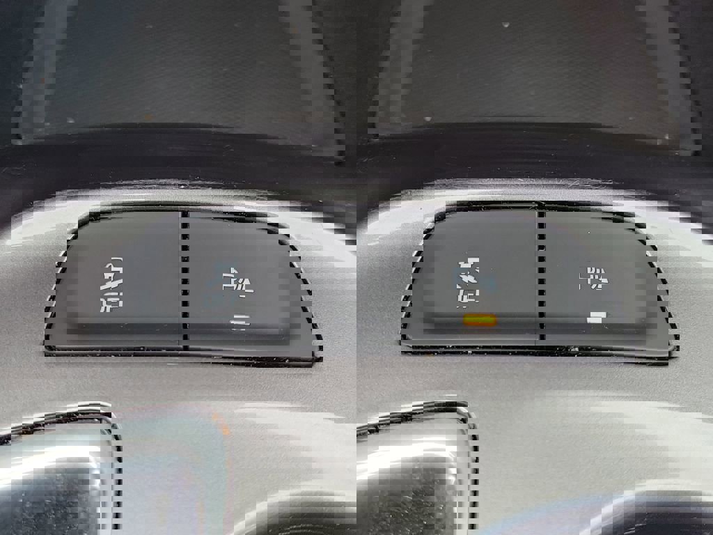 Used 2024 Chevrolet Malibu LS w/ Driver Confidence Package image 28