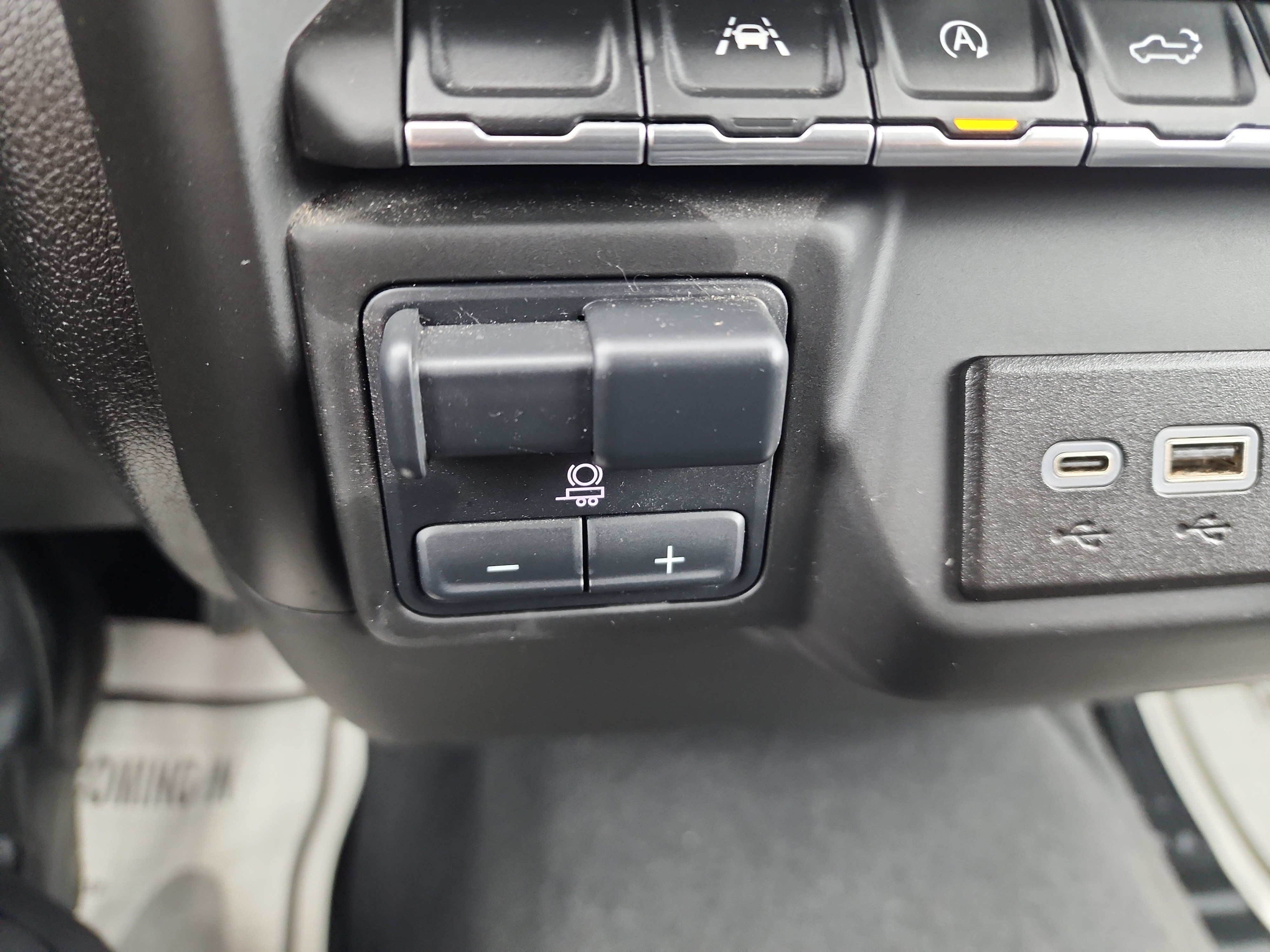 Certified 2023 Chevrolet Silverado 1500 Custom AWD/4WD image 15