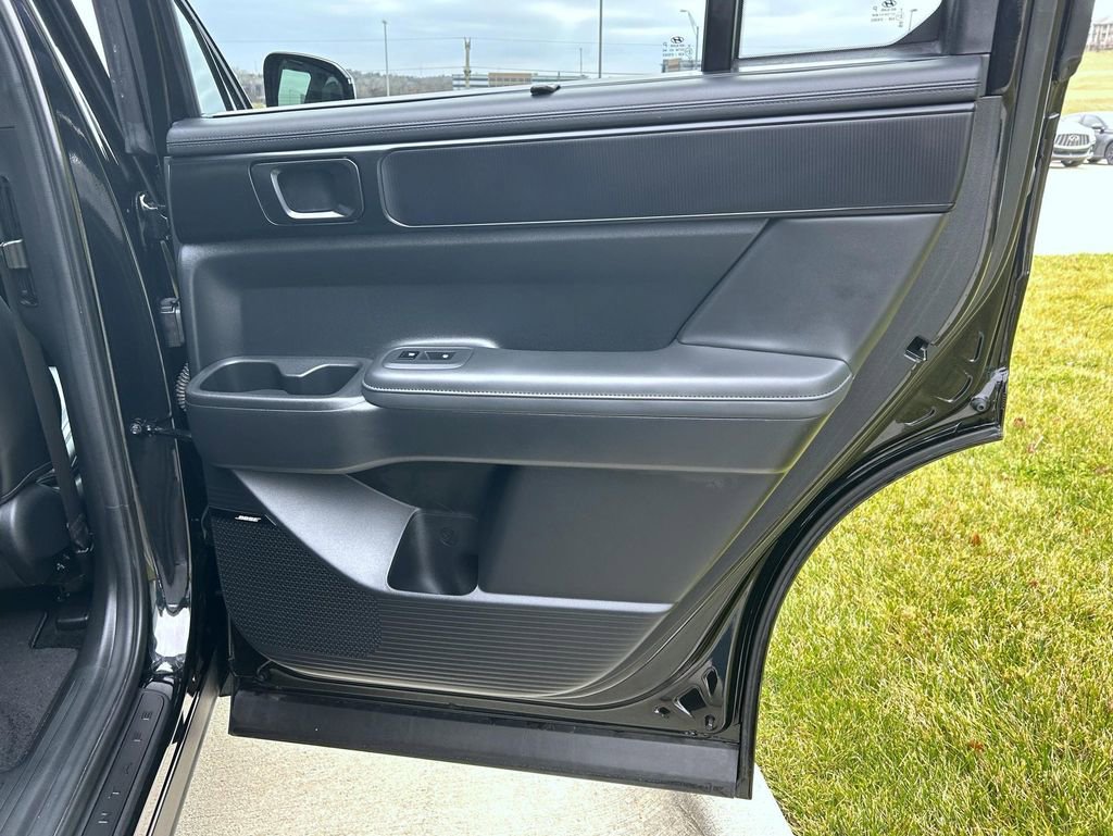Used 2025 Hyundai Santa Fe Calligraphy image 18