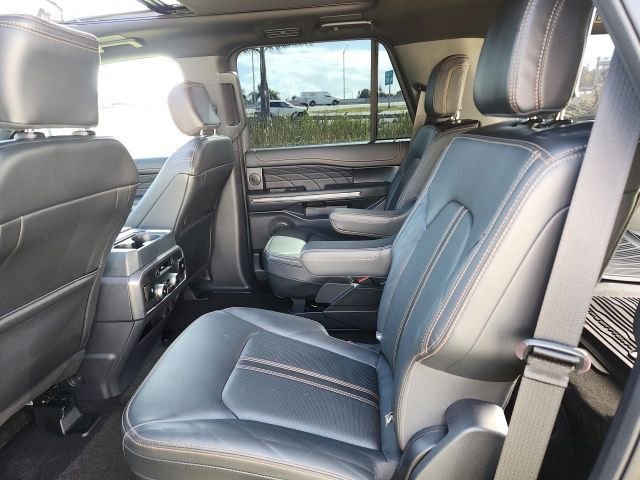 Used 2022 Ford Expedition Platinum image 22