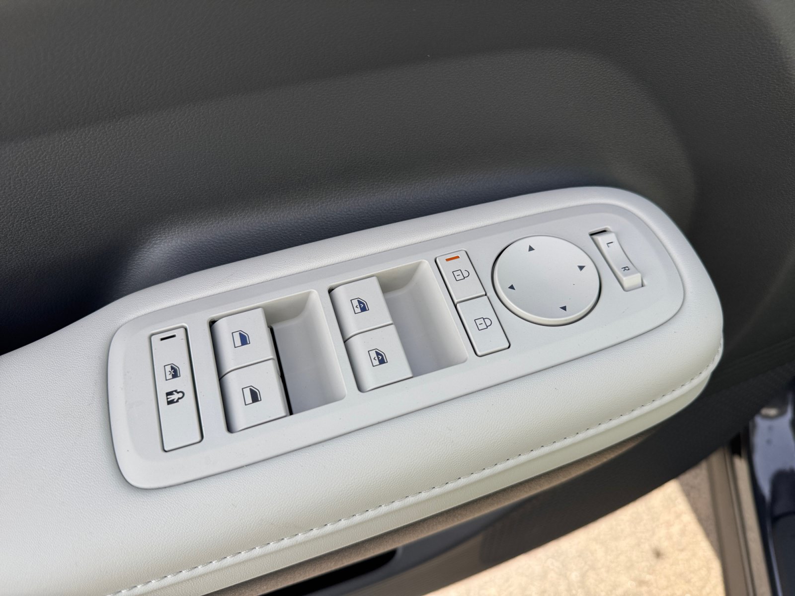New 2026 Hyundai Santa Fe SEL AWD/4WD image 18