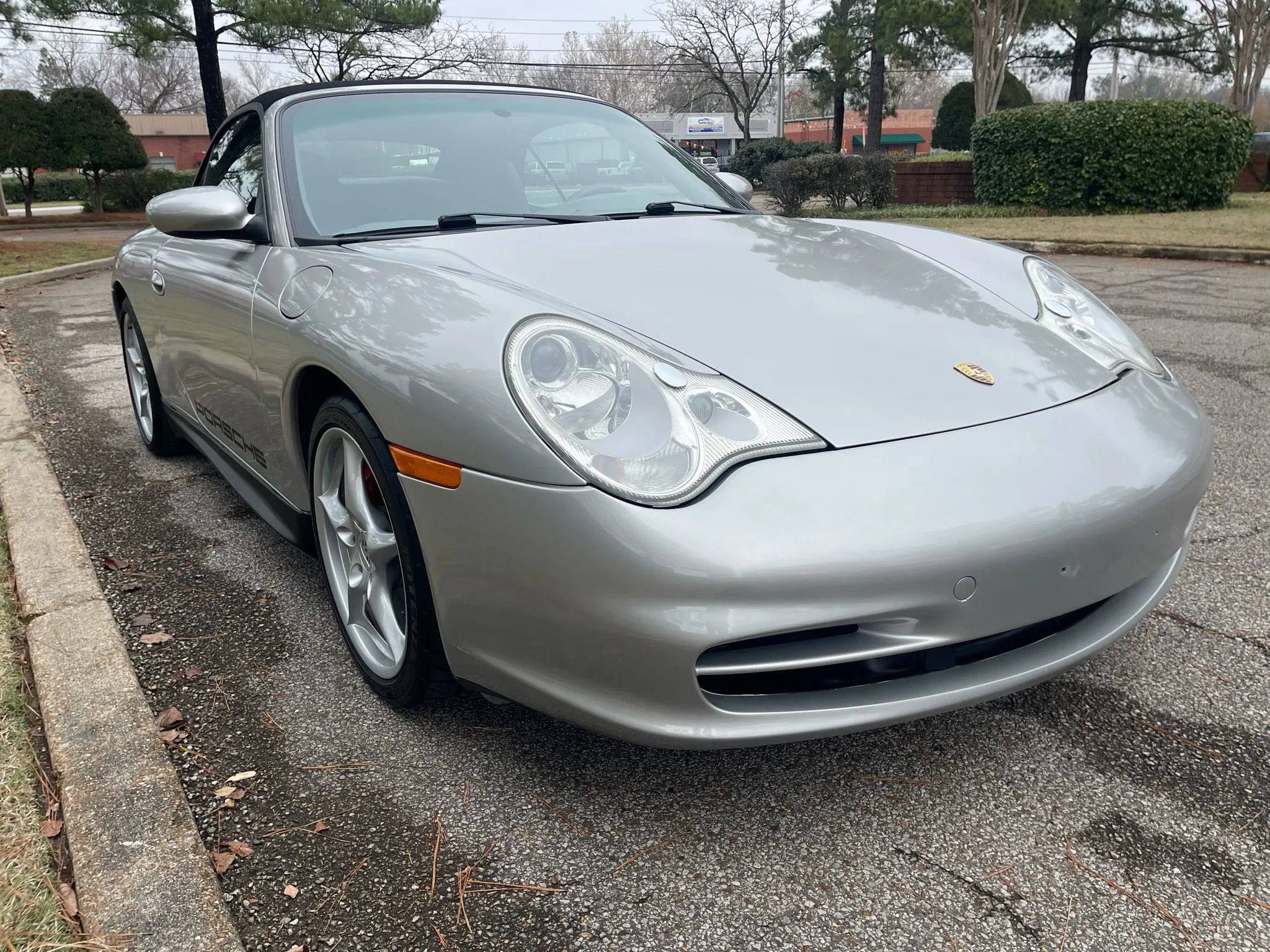 Used 2002 Porsche 911 Cabriolet image 9