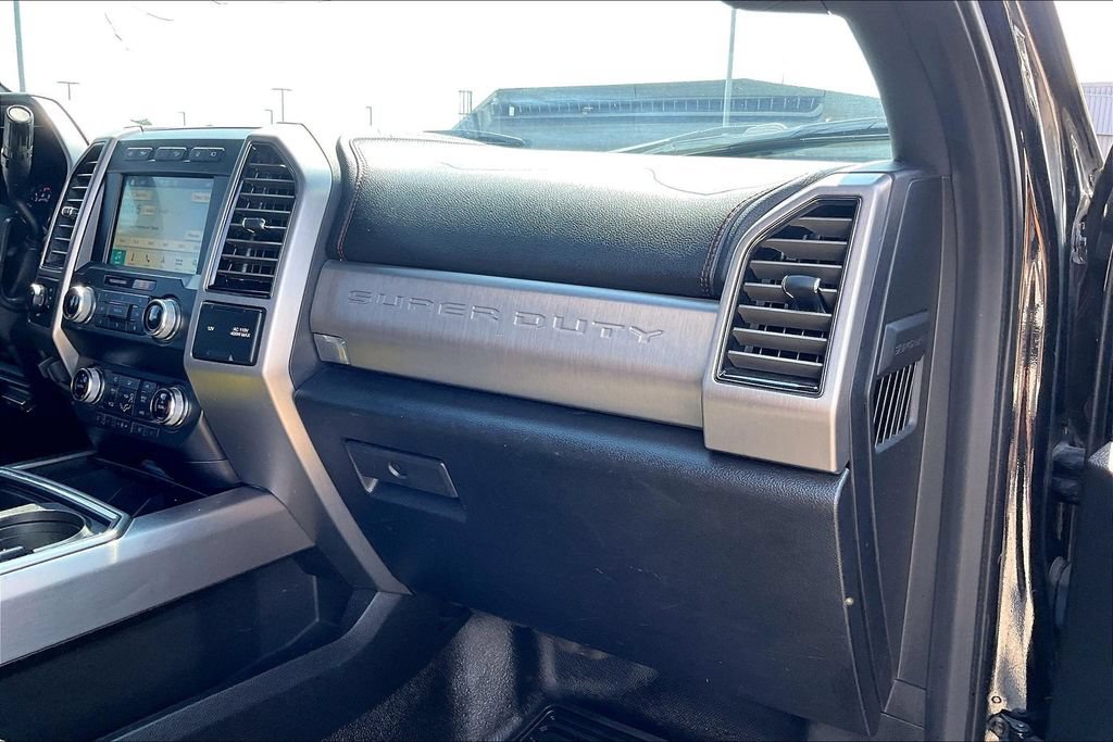 Used 2019 Ford F350 Platinum w/ Platinum Ultimate Package AWD/4WD image 18