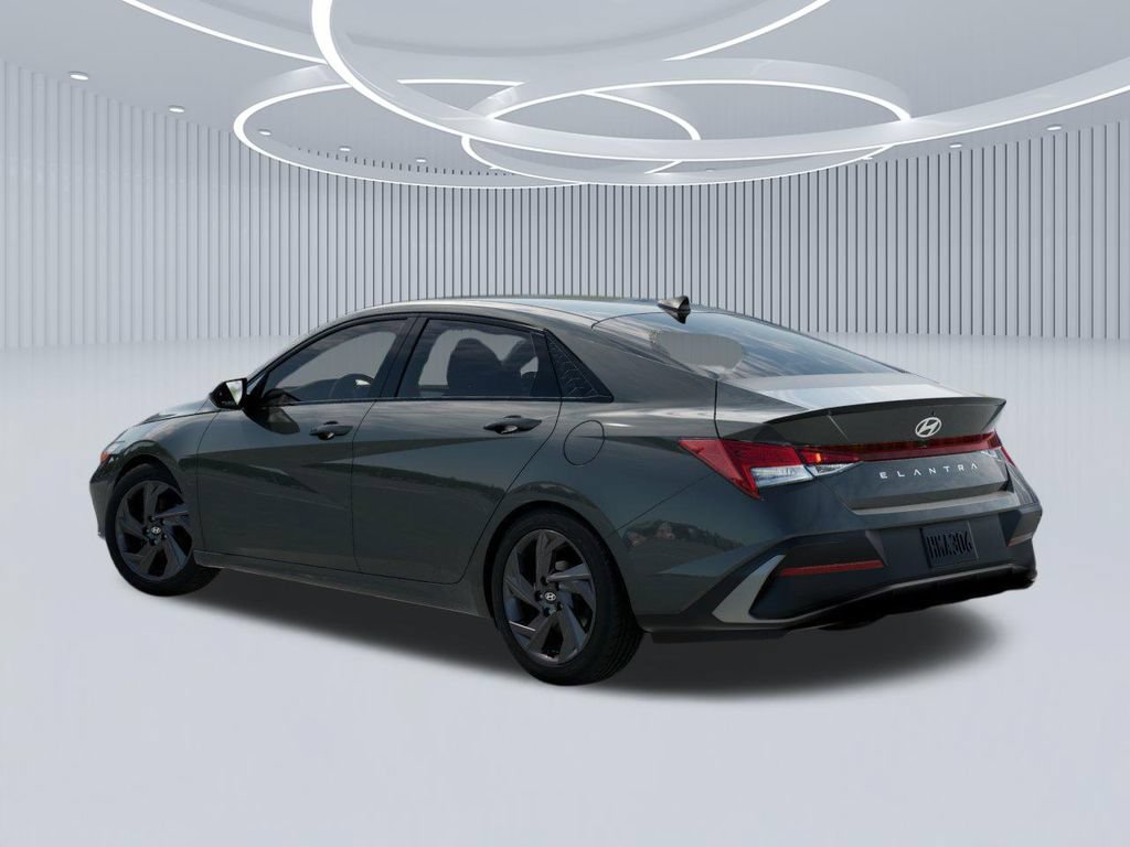 New 2026 Hyundai Elantra SEL Sport FWD image 5