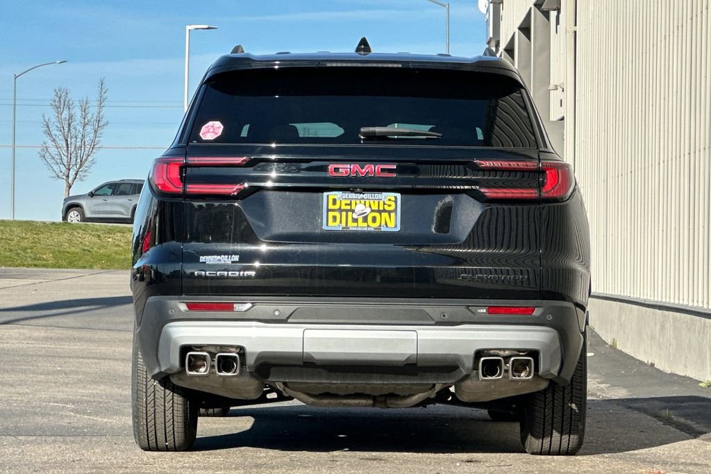 Used 2025 GMC Acadia Elevation FWD image 5