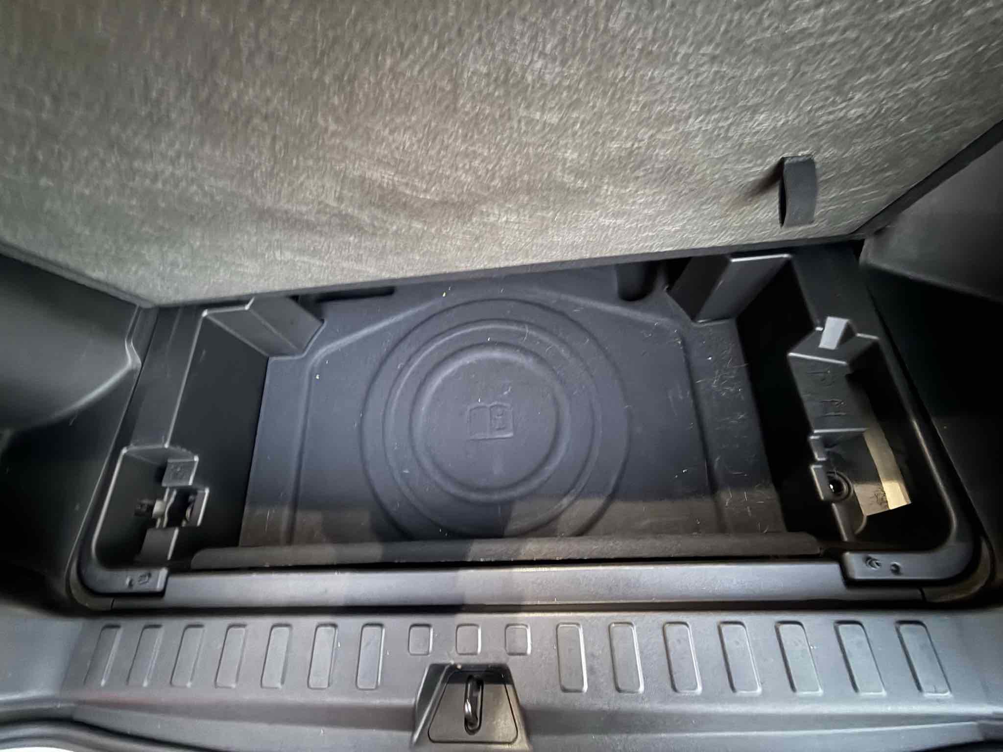Used 2018 Chevrolet Equinox Premier FWD image 61
