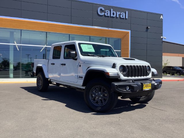 New 2026 Jeep Gladiator Sport AWD/4WD image 2