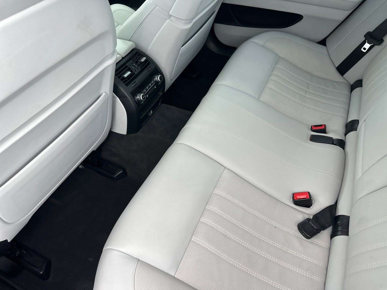 Used 2014 BMW M5 image 12