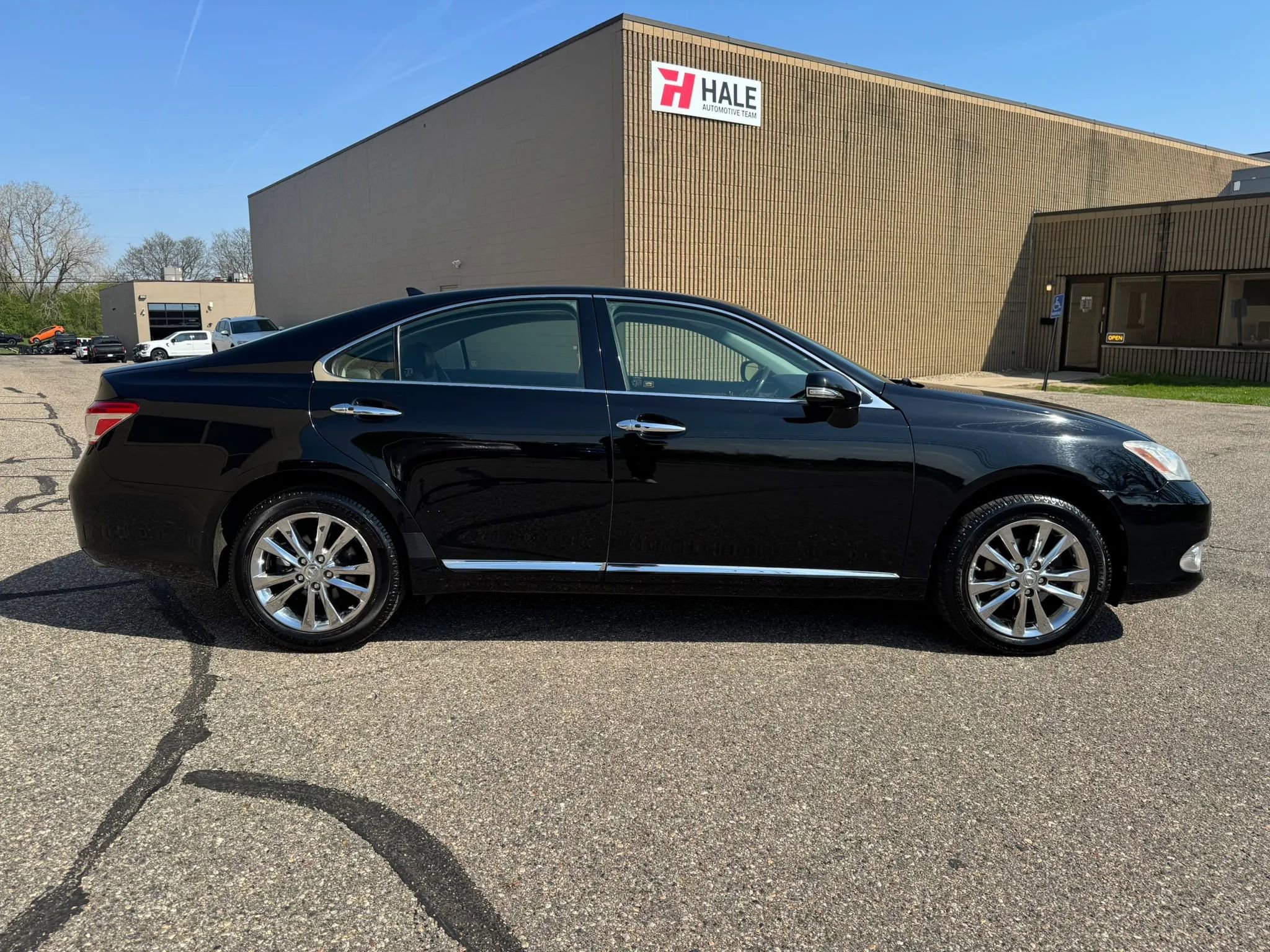 Used 2011 Lexus ES 350 FWD image 11