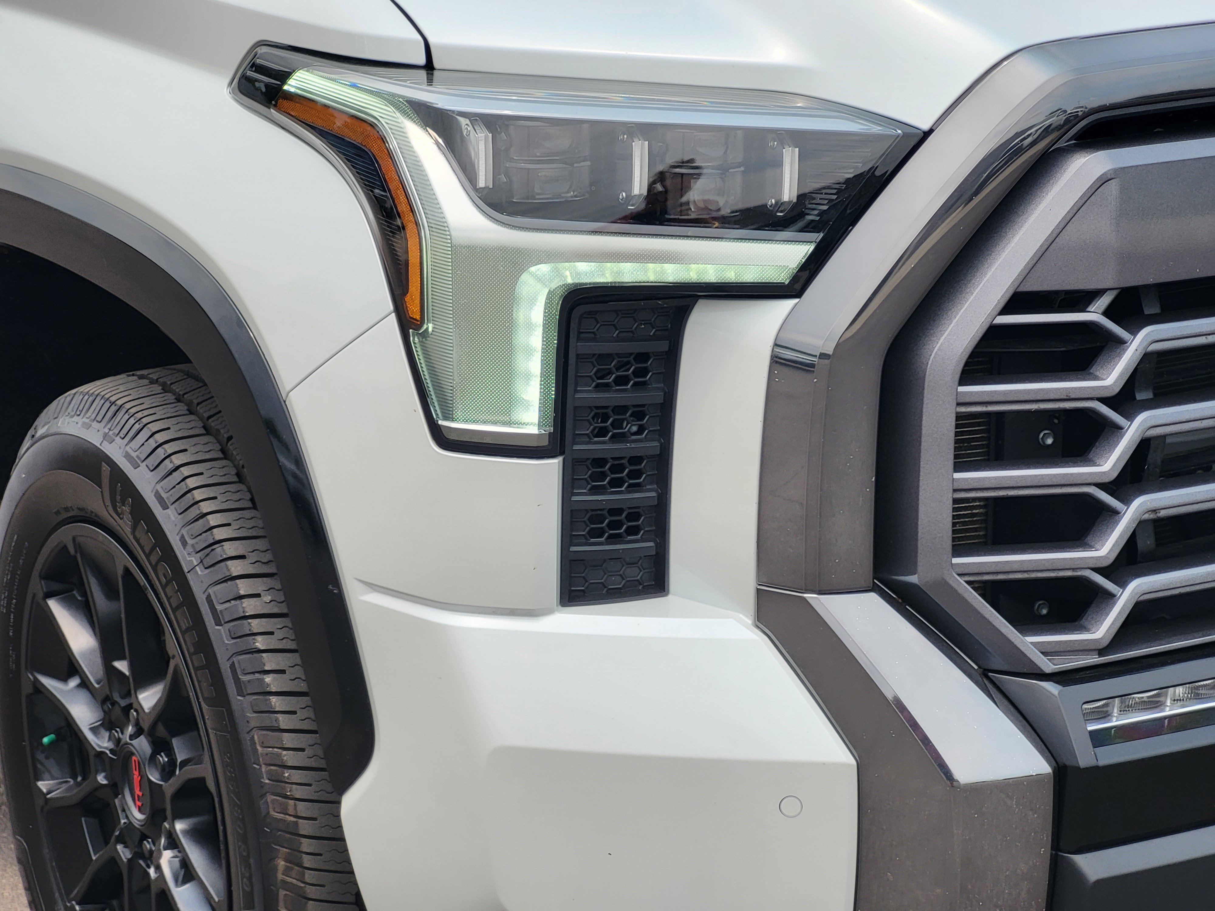 Used 2024 Toyota Tundra Platinum w/ TRD Off-Road Package AWD/4WD image 5