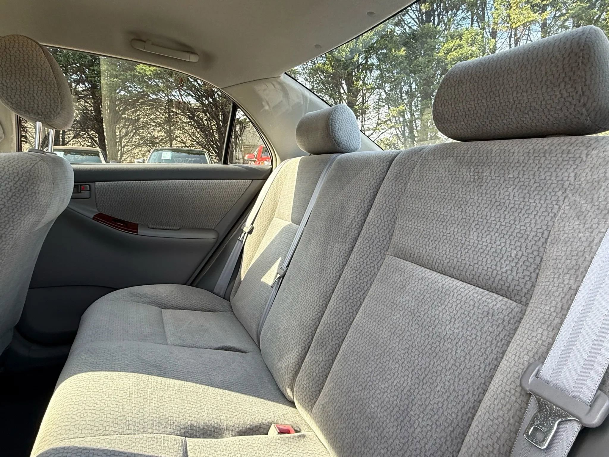 Used 2003 Toyota Corolla LE image 18