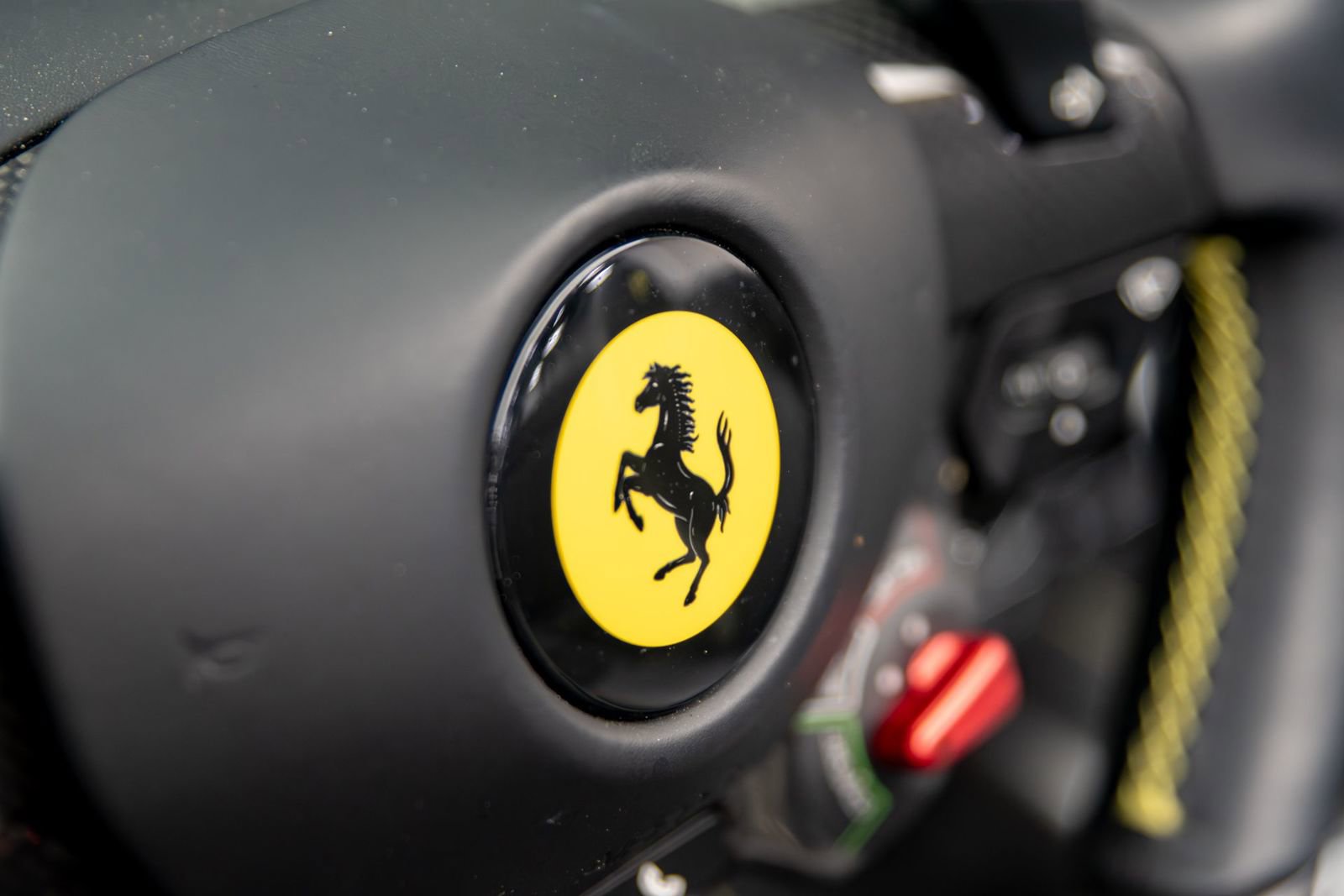 Used 2019 Ferrari Portofino RWD image 25