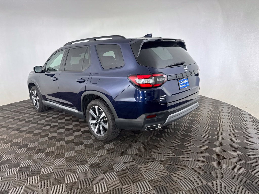 Certified 2025 Honda Pilot Touring image 7