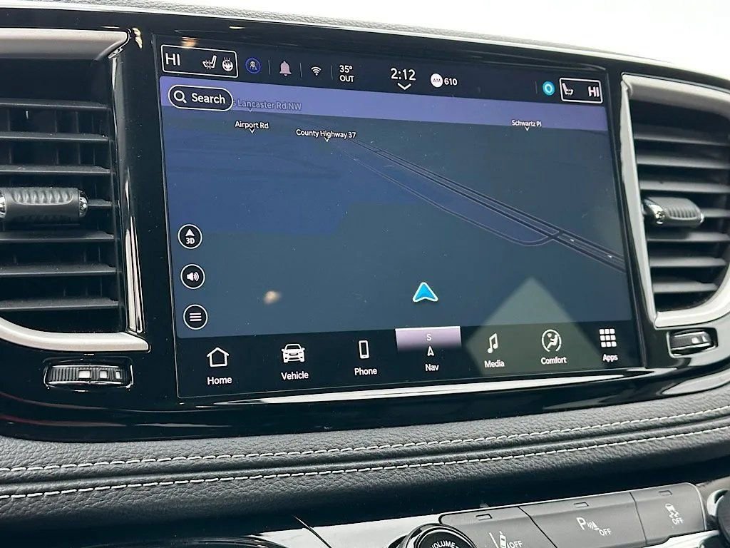 Used 2024 Chrysler Pacifica Select FWD image 30