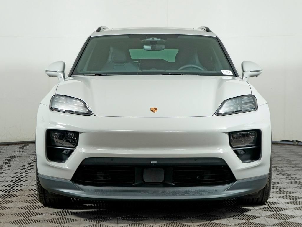 Certified 2026 Porsche Macan 4 Electric AWD/4WD image 10