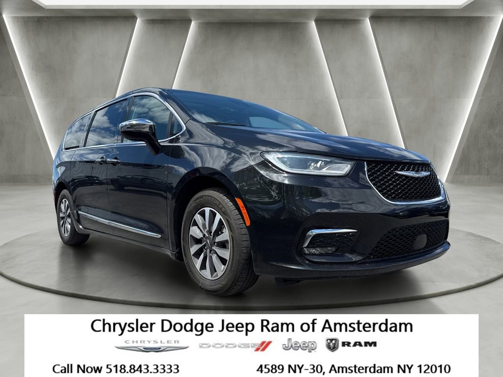 Used 2023 Chrysler Pacifica Limited