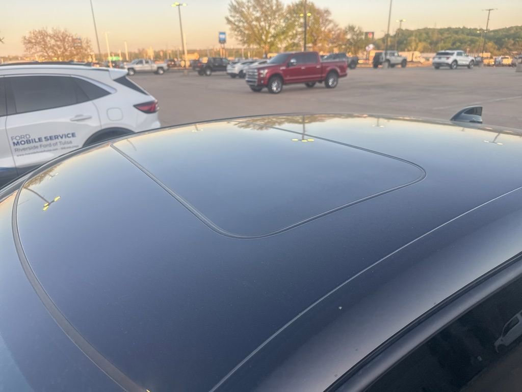 Used 2025 Honda Civic Sport Touring image 2