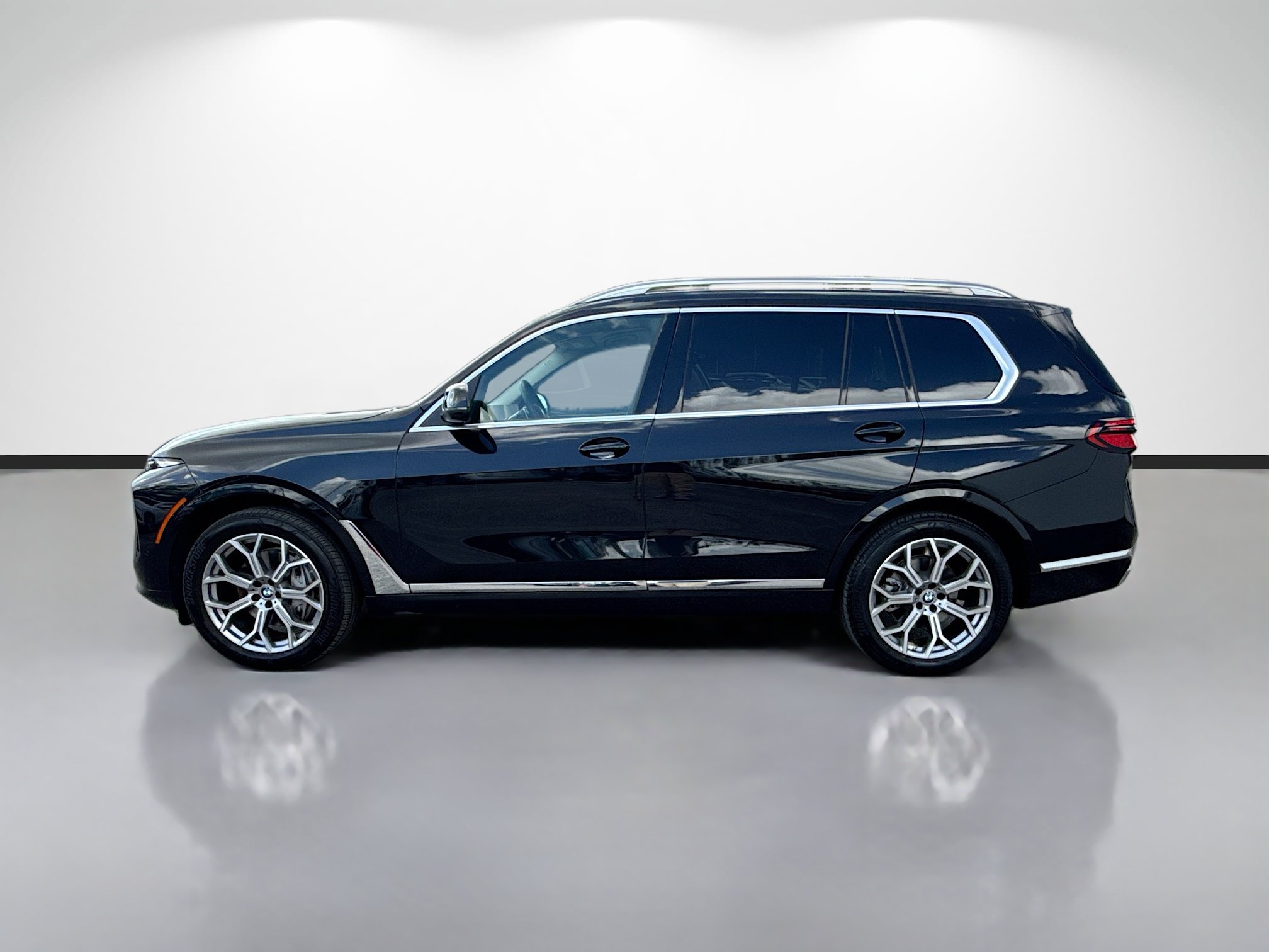 Used 2026 BMW X7 xDrive40i AWD/4WD image 6