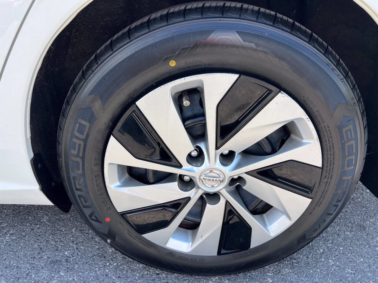 Used 2019 Nissan Altima 2.5 S FWD image 16