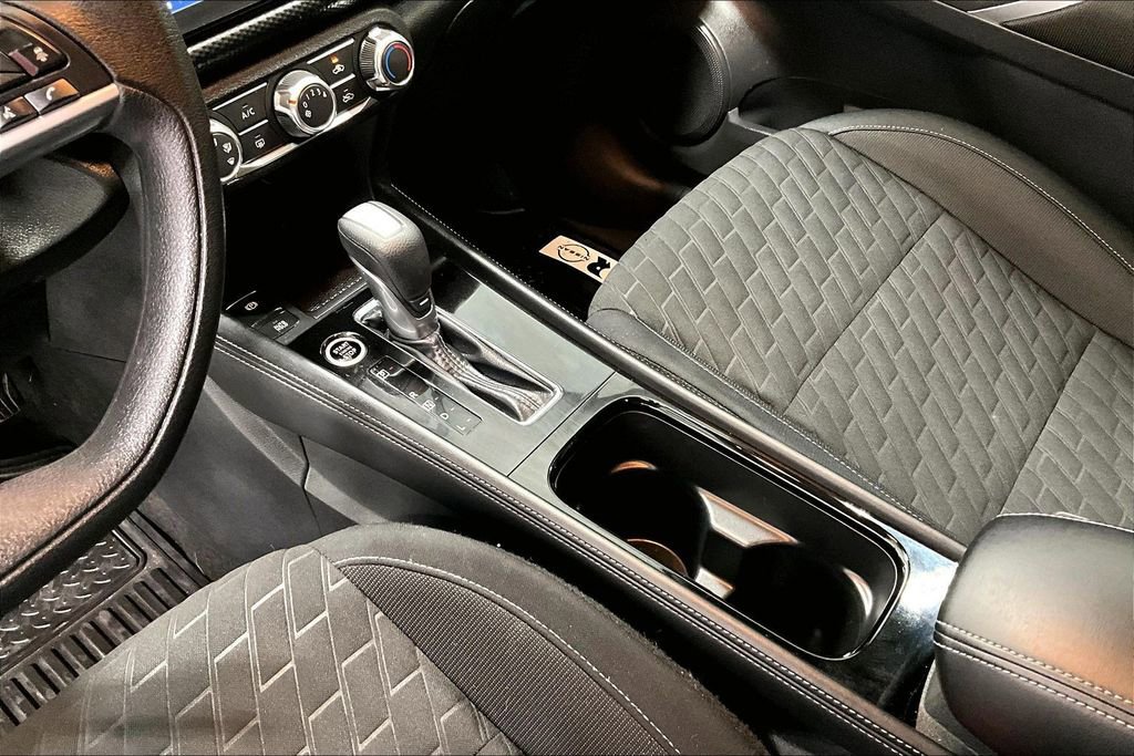 Used 2023 Nissan Kicks SV image 17