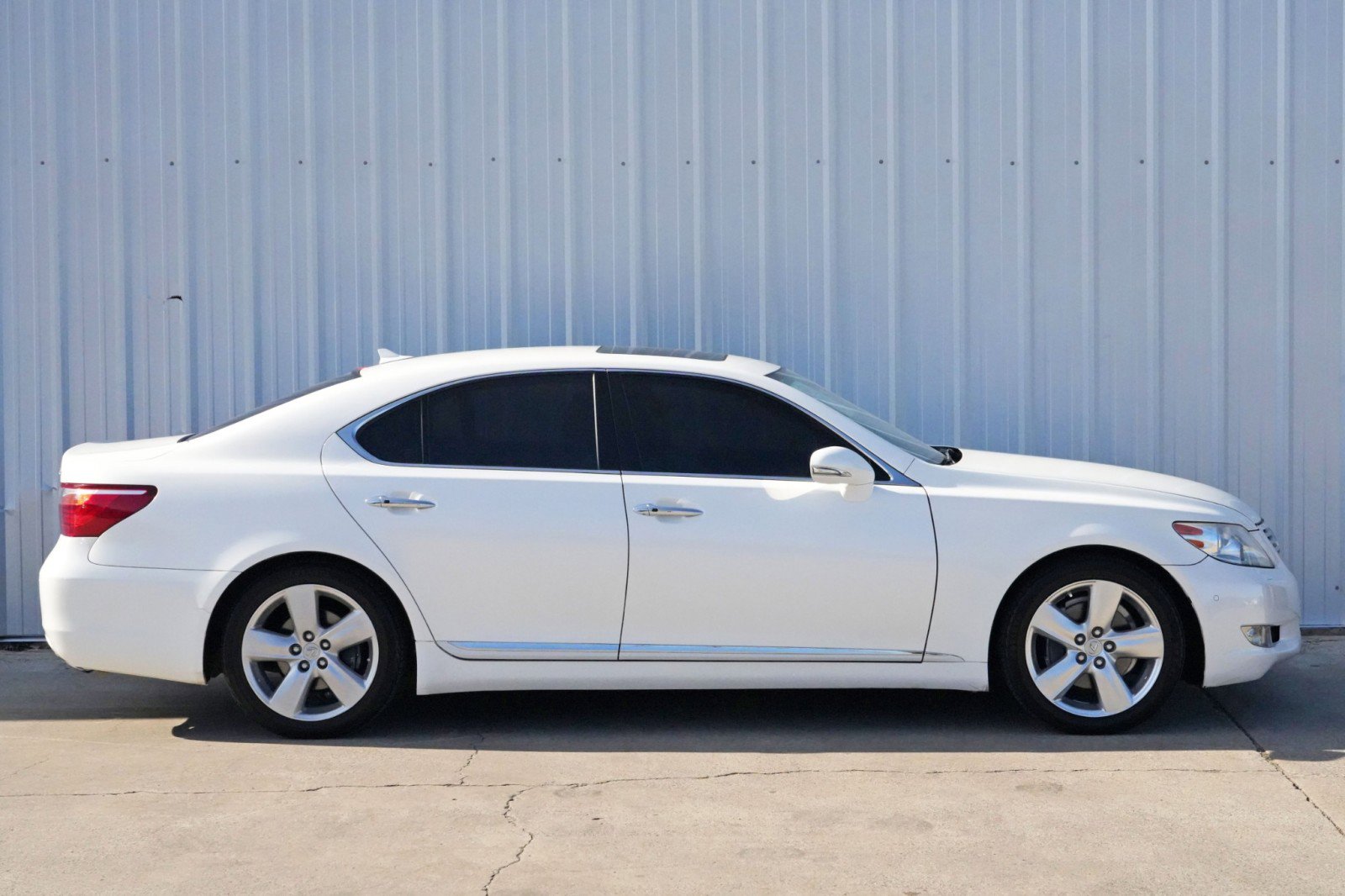 Used 2012 Lexus LS 460 w/ Comfort Pkg image 51