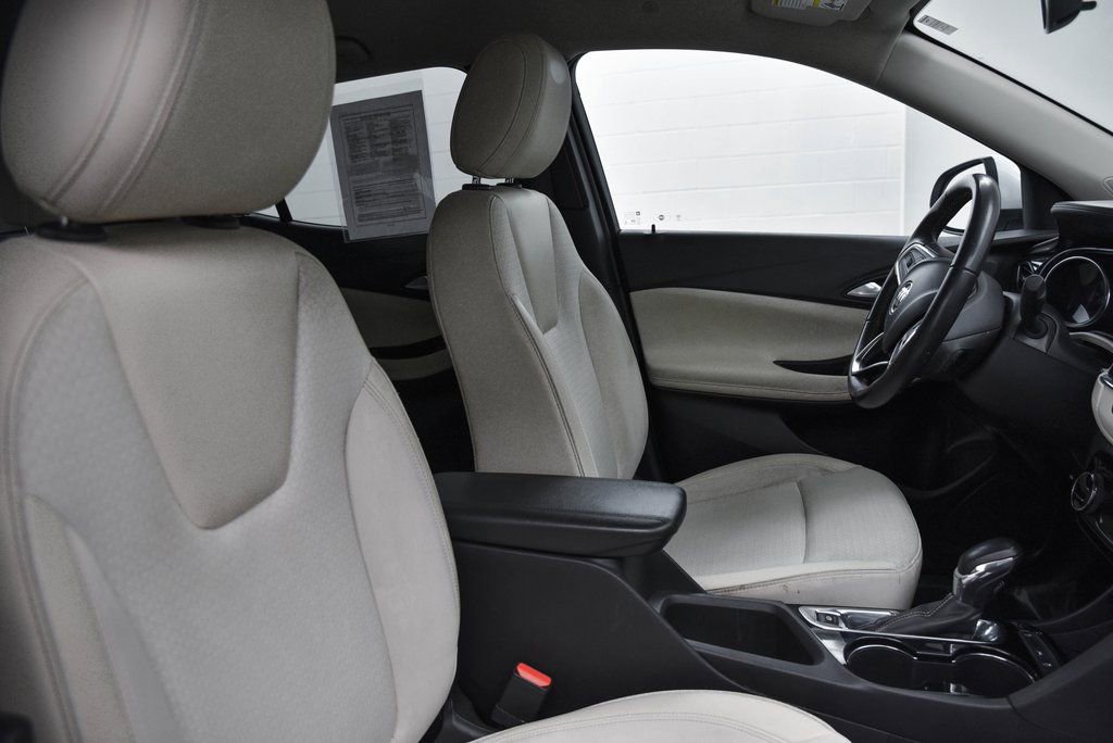 Used 2023 Buick Encore GX Select image 17