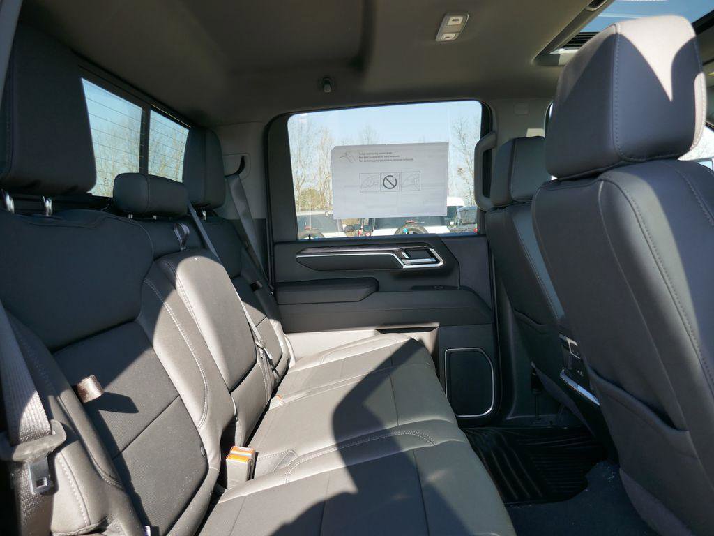 New 2026 Chevrolet Silverado 3500 LTZ w/ LTZ Plus Package AWD/4WD image 15