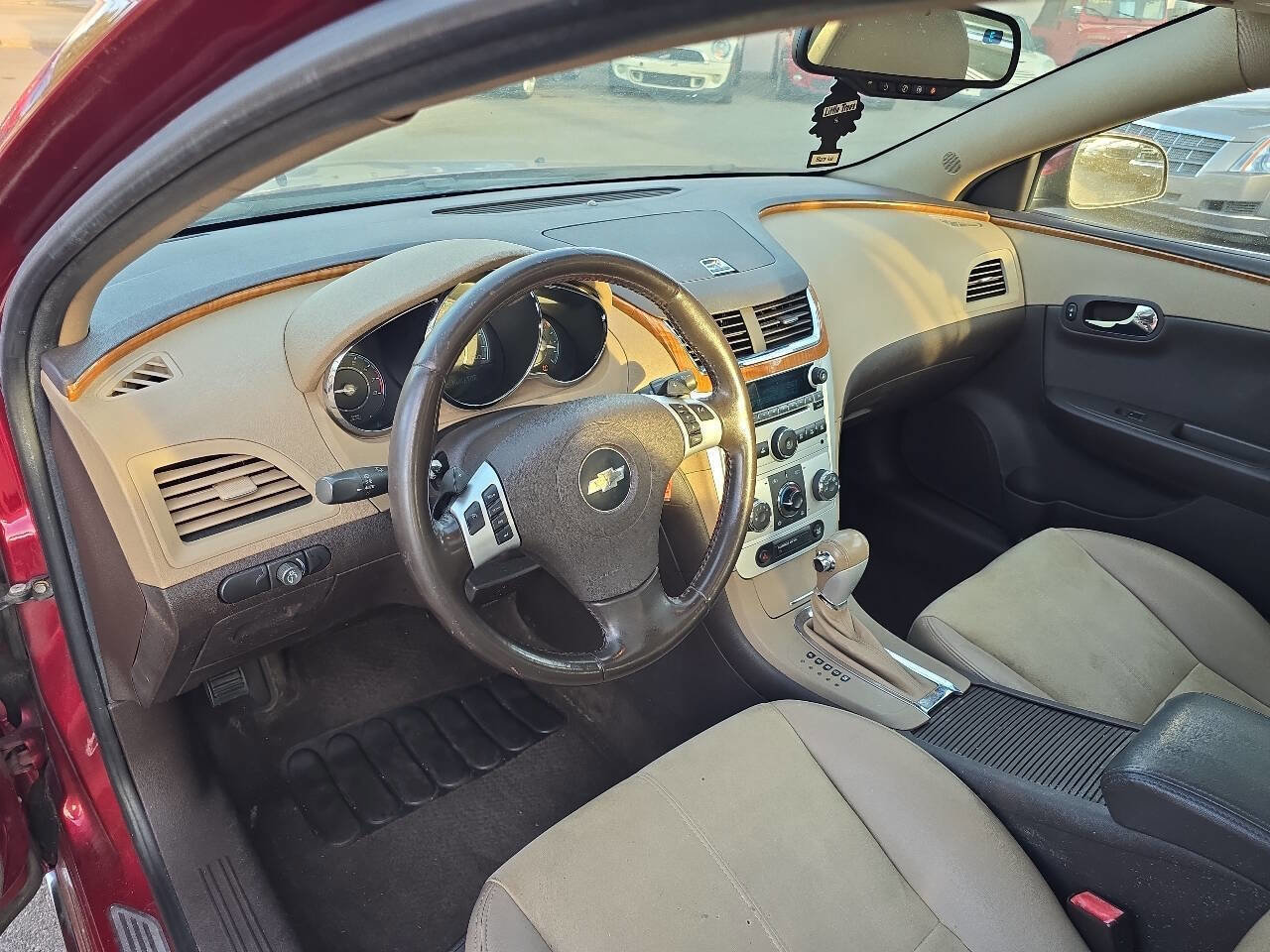 Used 2010 Chevrolet Malibu LT w/ HFV6 Engine Package image 16
