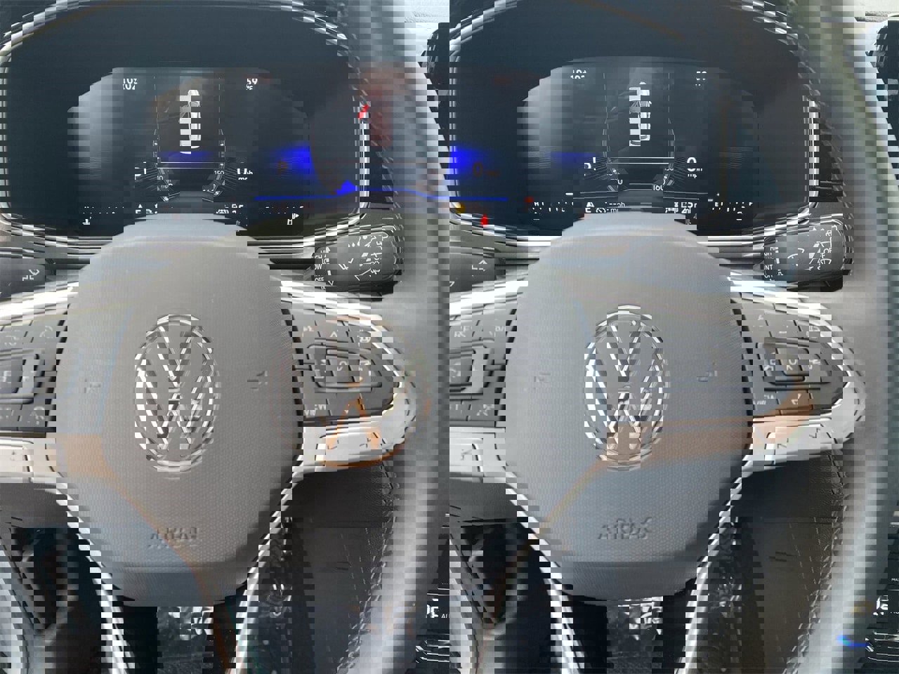 New 2026 Volkswagen Taos SE image 21